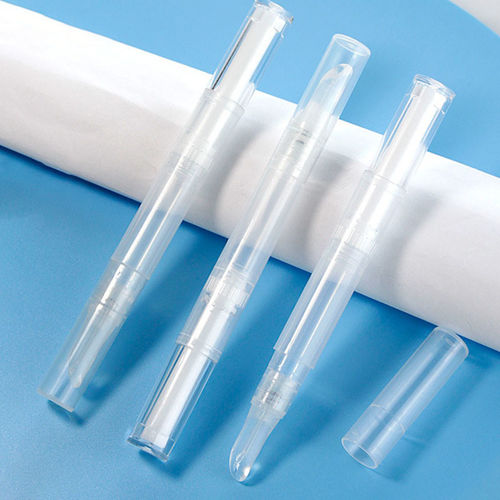 Últimas noticias de la empresa sobre Cómo la pluma cosmética Brush Applicator Twist combina funcionalidad y elegancia NOMBRE