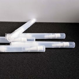 Color transparente del labio de los Pp del lápiz material del lustre servicio del OEM de 121,5 * de 15.9m m