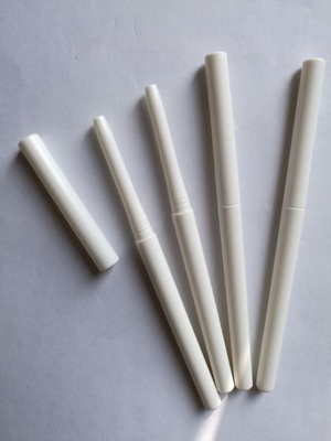 Un buen precio. Lápiz para labios vegetariano libre de crueldad para contornos labios precisos en línea