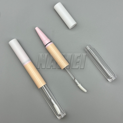 Un buen precio. Fabrica de ventas calientes Etiqueta privada de esmalte labial Liner de labios 2 en 1 Lipliner lápiz de tubos de lápiz contenedor de lip liner en línea