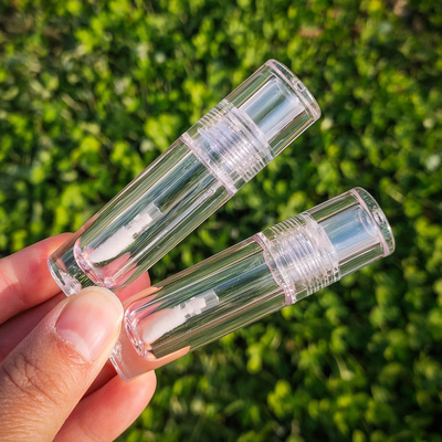 Un buen precio. Tubos de mayor volumen Contenedor de brillo labial Lápiz labial Embalaje cosmético Tubos de plástico para brillo labial en línea