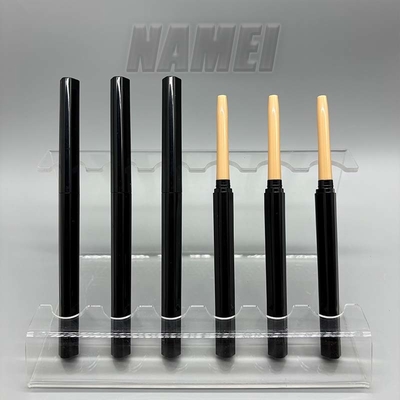 Un buen precio. Precio razonable Nutrición labial Lipliner lápiz cosmético contenedor tubo de embalaje con trituradora en línea