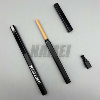 Un buen precio. Envase para labios de venta al por mayor lápiz vegetariano contenedor cremoso impermeable logotipo personalizado etiqueta privada en línea