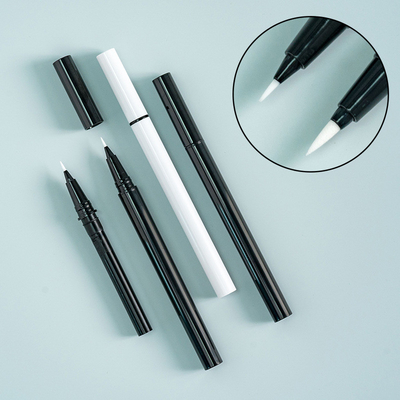 Un buen precio. Envase de lápiz de Eyeliner personalizado Lápiz de Eyeliner con grabado y impresión exclusivos en línea