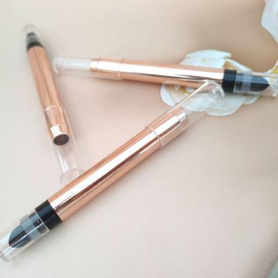 Un buen precio. Puntillas automáticas de lápiz para retorcer los forros de labios con recipiente de plástico personalizable en línea